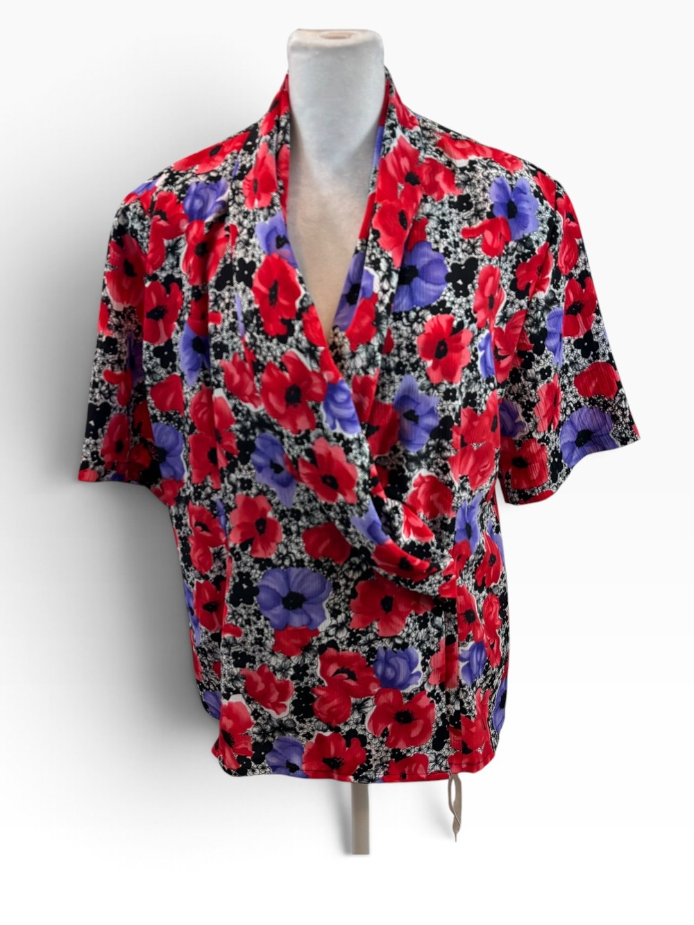 Vintage Ladies David Matthew Button Down Purple and Red Floral Blouse Size 8